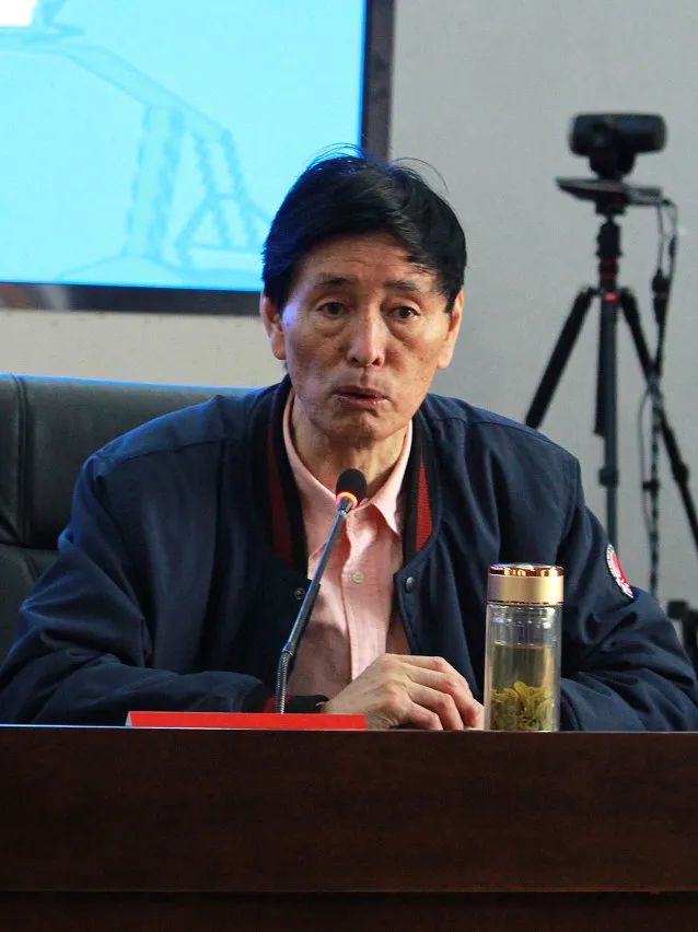 演示篮球规则图片大全_篮球演示文稿_篮球所有规则演示图片