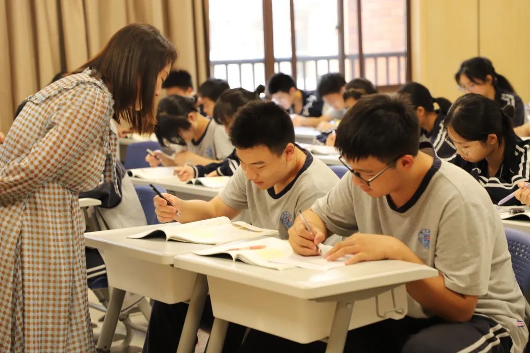 宁波高中篮球比赛_宁海高中篮球比赛冠军是谁_篮球高中冠军宁海比赛是哪一届