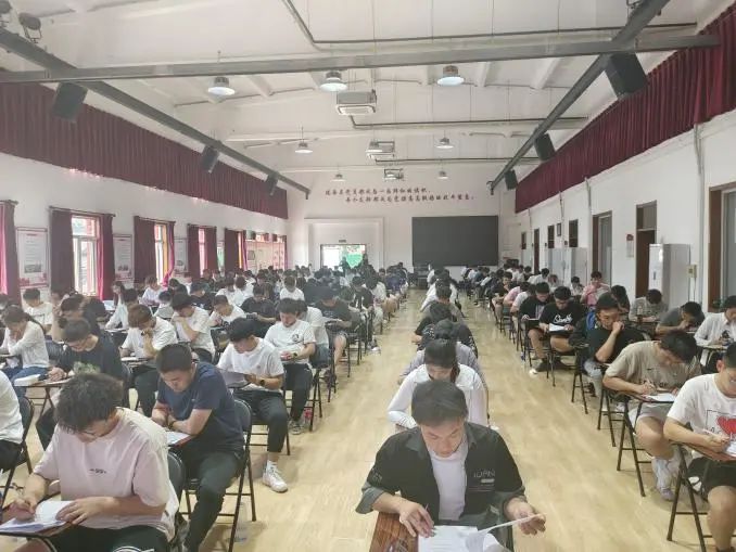 篮球表演赛规则_篮球演示文稿_篮球所有规则演示图片