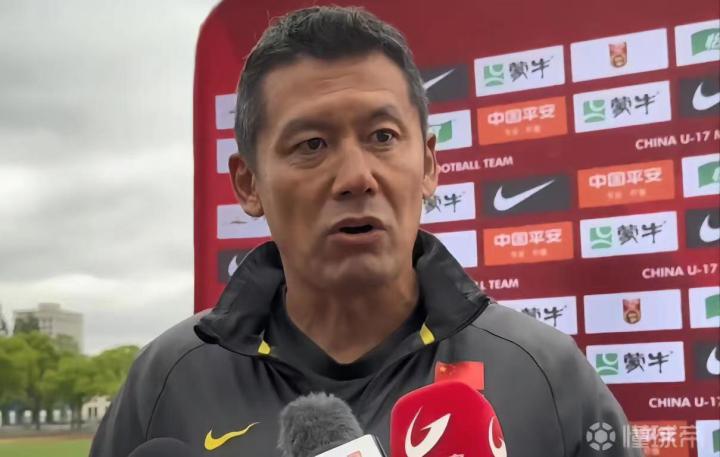 足球历史中场球员排名_足球中场历史排名_中国足球历史优秀中场