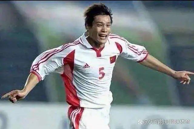 中国足球历史优秀中场_著名足球中场_足球历史十大中场大师