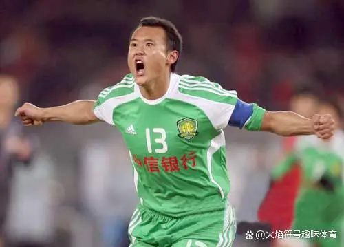 中国足球历史优秀中场_著名足球中场_足球历史十大中场大师