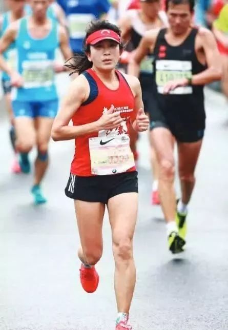 48 岁港城马拉松一姐张雅静，赴日征战获