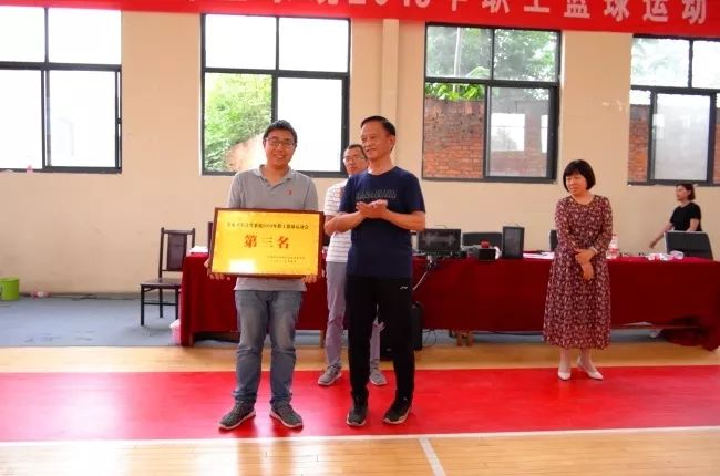篮球入场方队规则是什么_入场篮球方队规则是什么_入场篮球方队规则是谁制定的