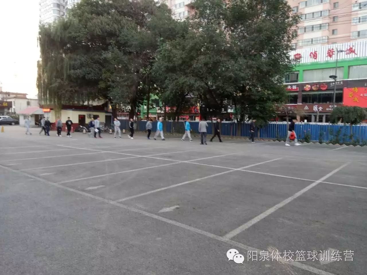 篮球比赛规则的手势图_手势篮球规则比赛图片大全_手势篮球规则比赛图片高清